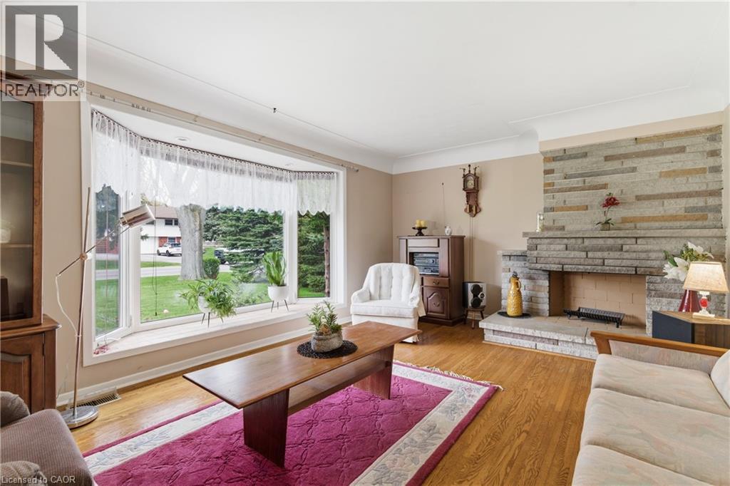 115 ONEIDA Boulevard - 4