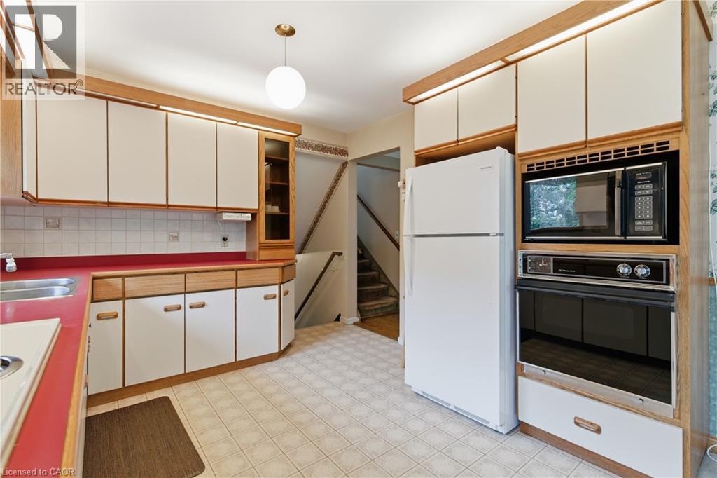 115 ONEIDA Boulevard, Ancaster, Ontario, L9G3C7 — Photo 8