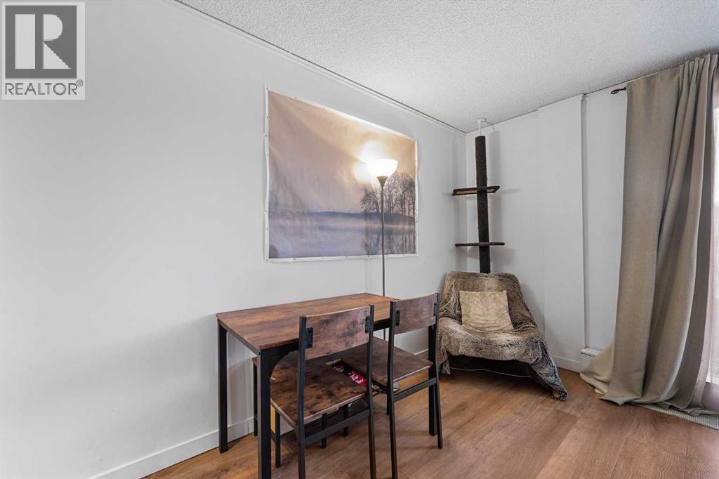 #202 2111 14 Street SW - 5