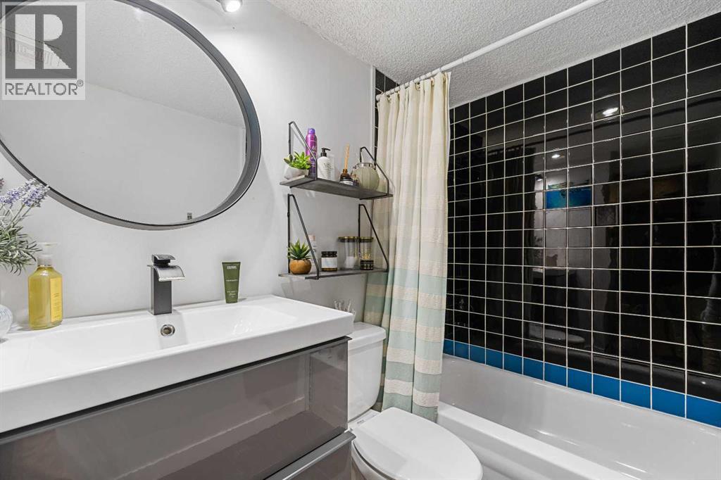 #202 2111 14 Street SW - 14