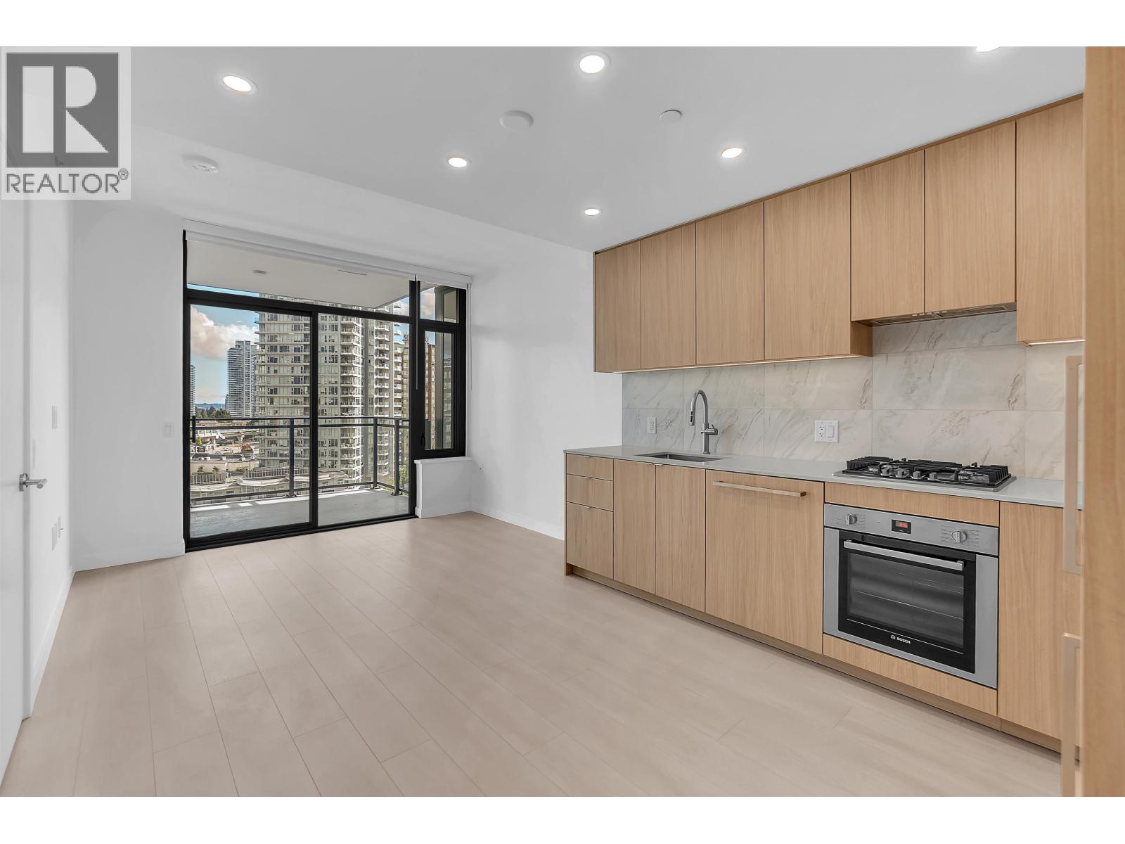 1401 626 CLAREMONT Street - main photo