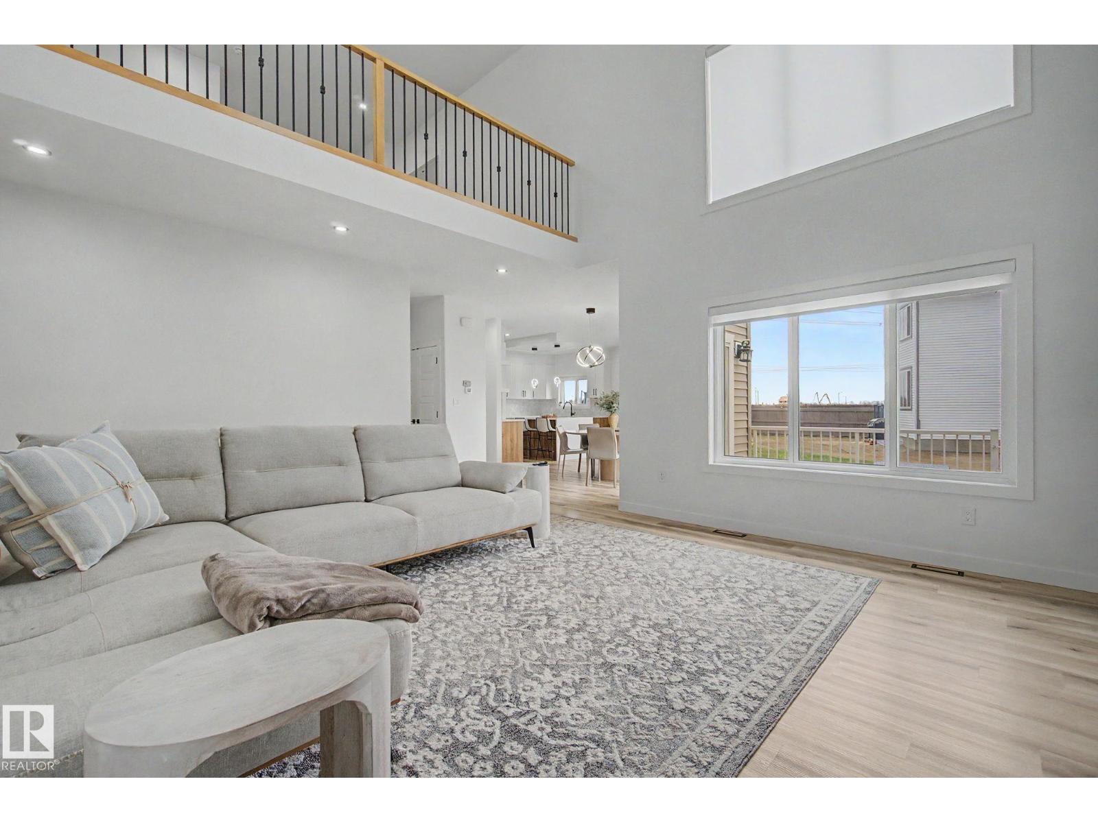 2827 196 ST NW NW - 10