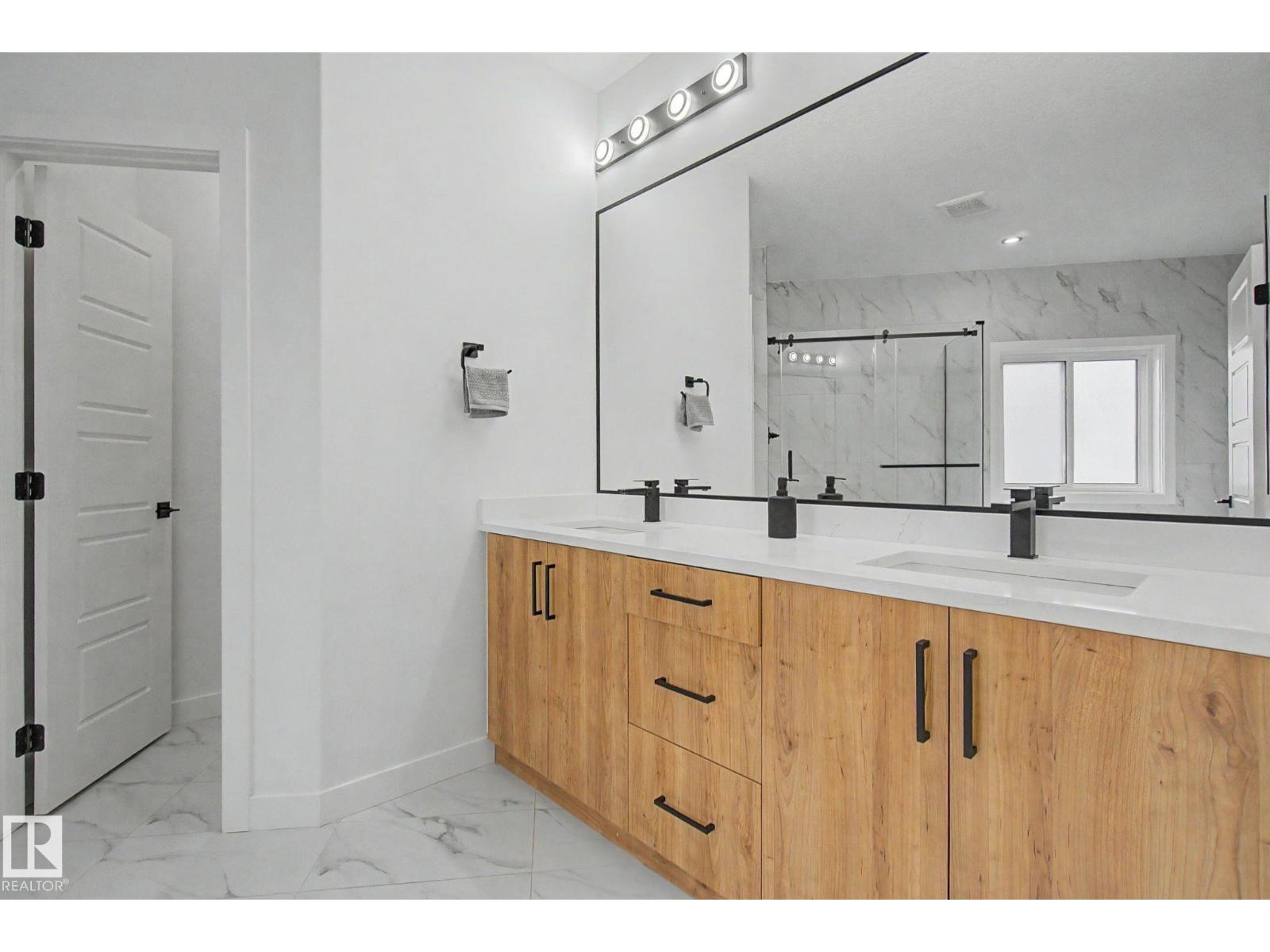 2827 196 ST NW NW - 33