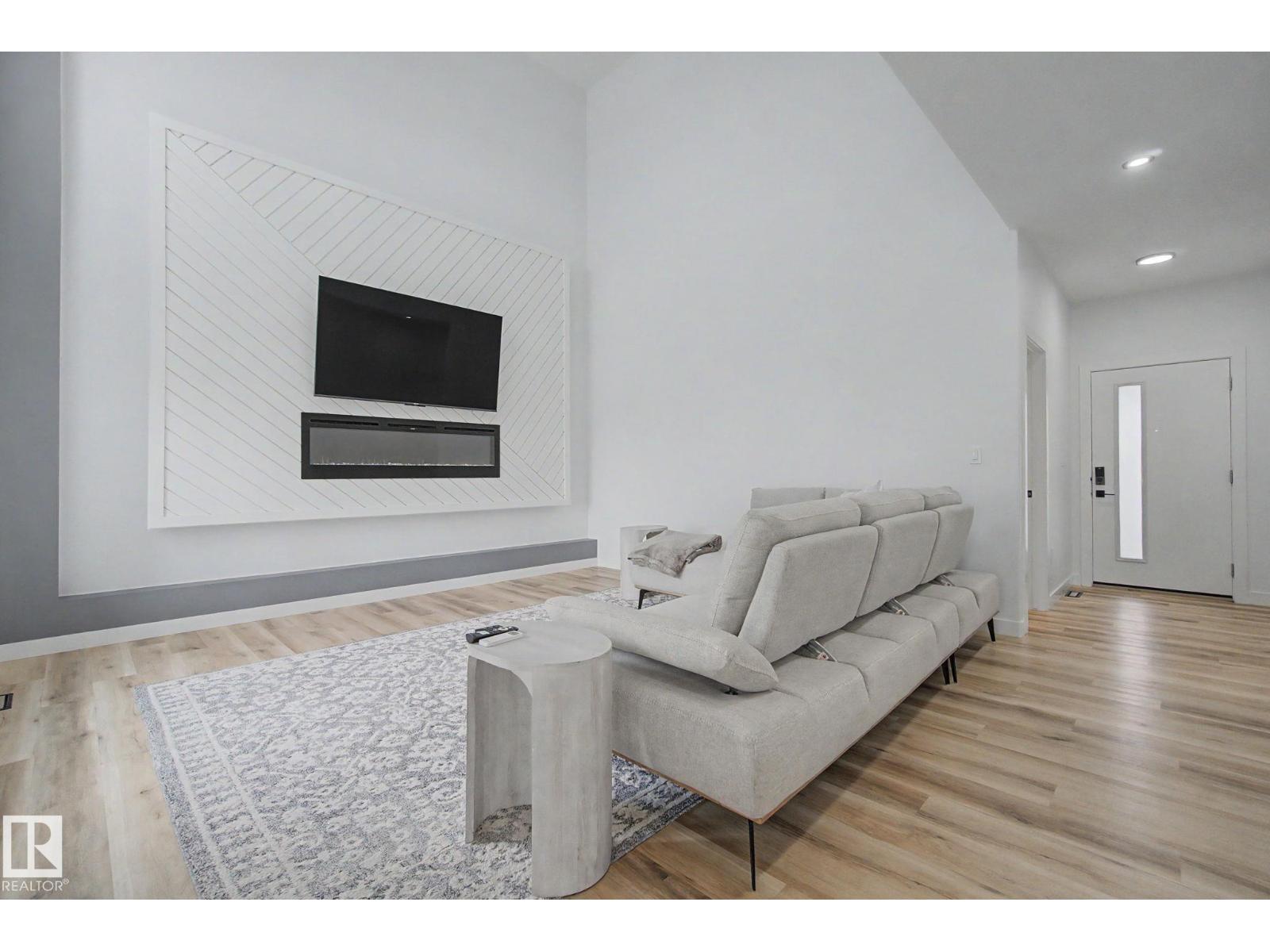 2827 196 ST NW NW - 8