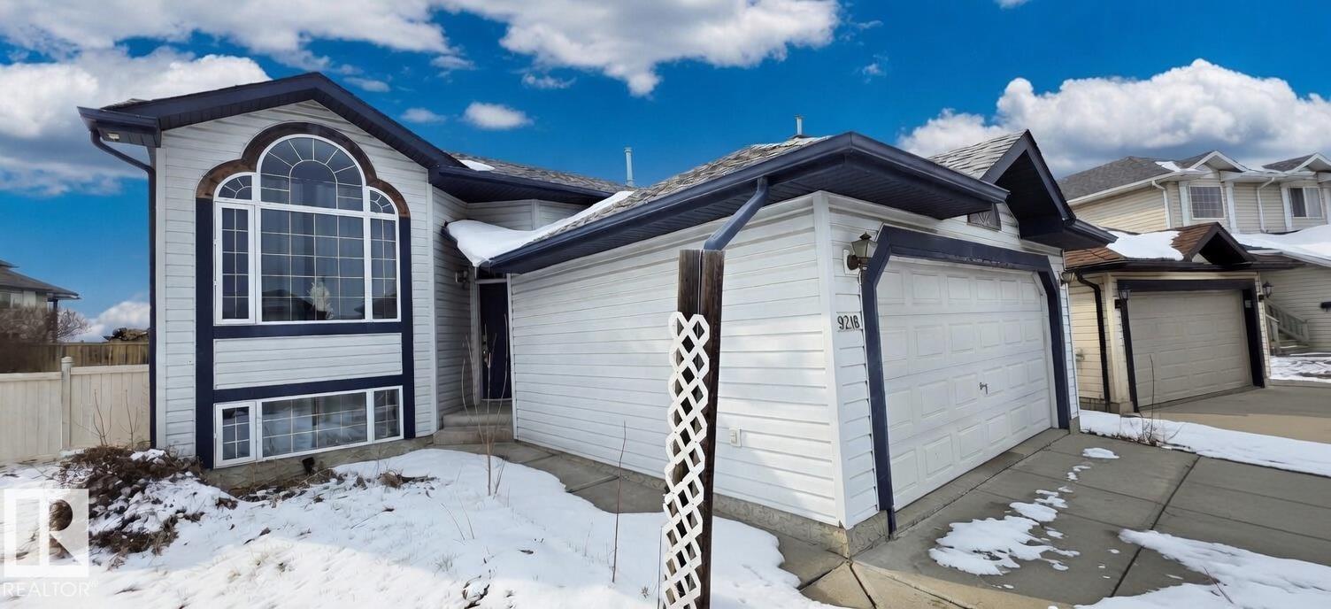 9218 163 AV NW - 6