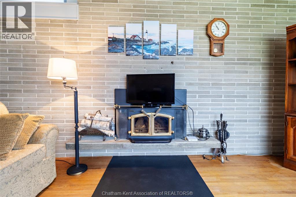 32 MAPLE STREET - 6