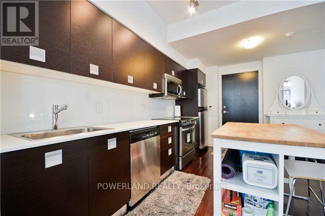 #2601 33 CHARLES STREET E - 10