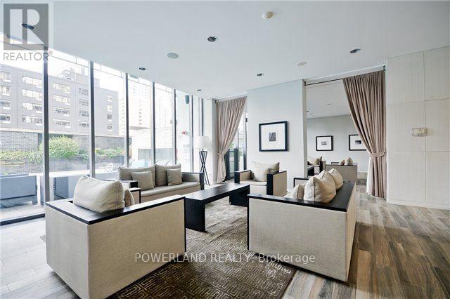 #2601 33 CHARLES STREET E - 20