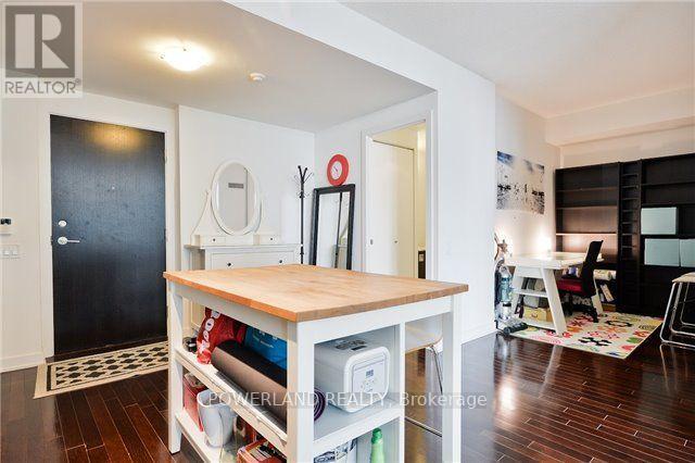#2601 33 CHARLES STREET E - 9
