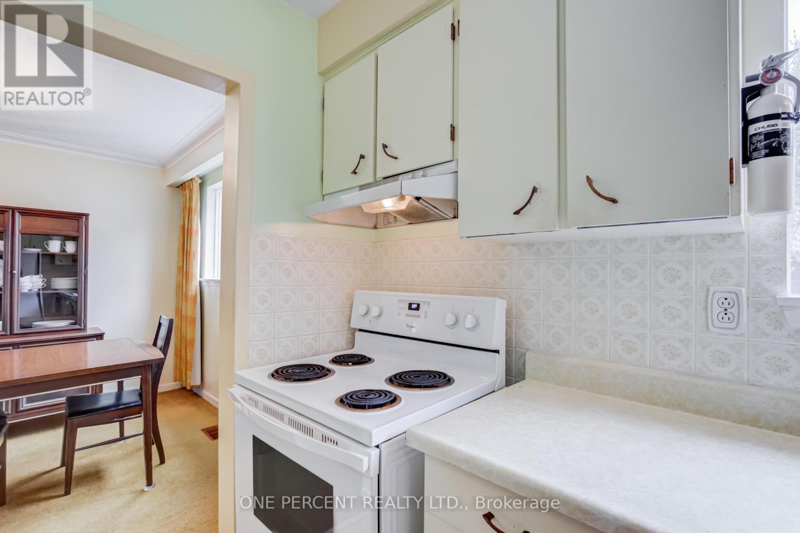 79 GRANDVIEW AVENUE - 18
