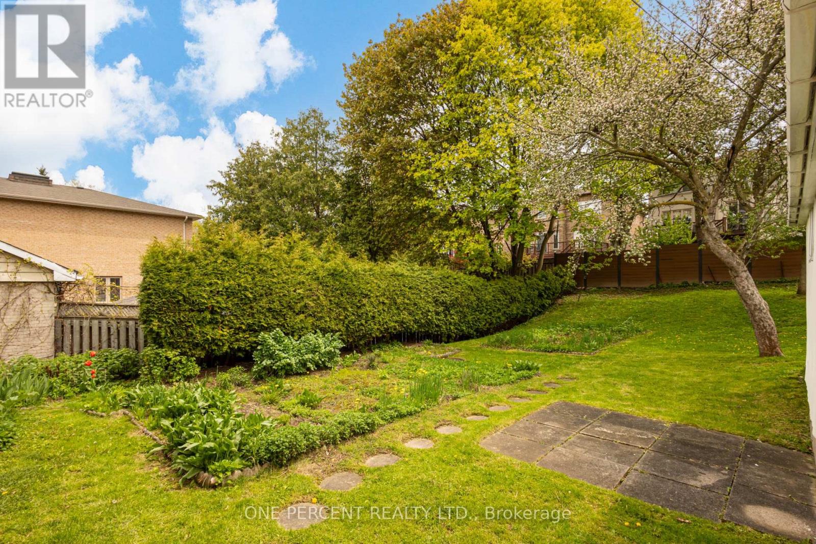 79 GRANDVIEW AVENUE - 46
