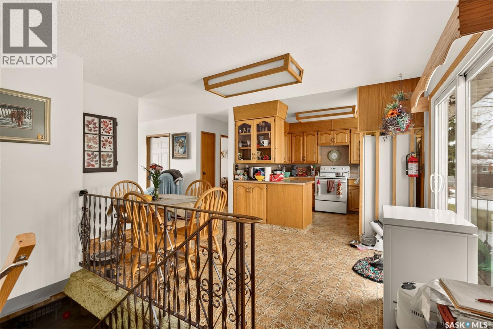 306 4th STREET S - 7