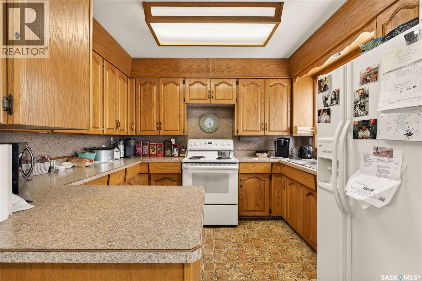 306 4th STREET S - 8