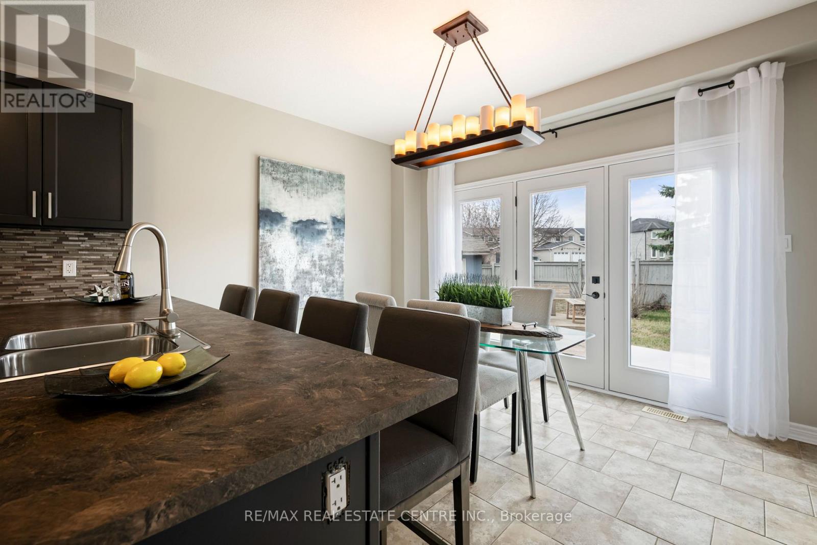 51 BURT AVENUE - 13