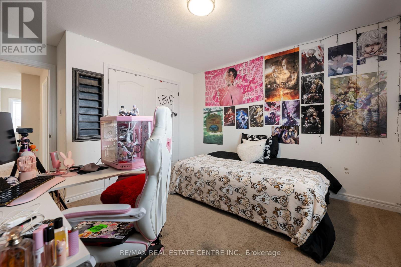 51 BURT AVENUE - 30