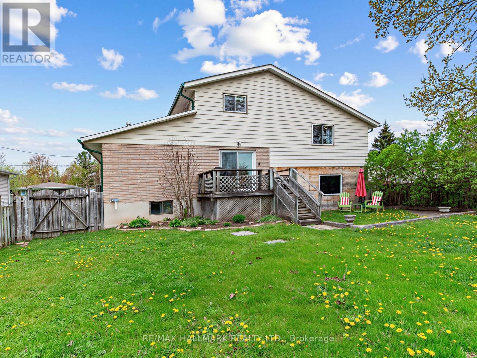 21 PLEASANT AVENUE - 33