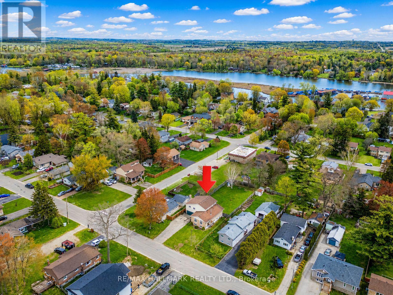 21 PLEASANT AVENUE - 41