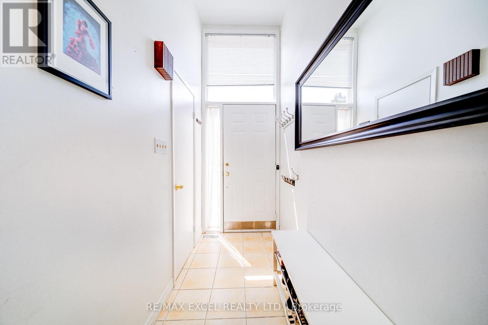 38 STATELY WAY - Image 2