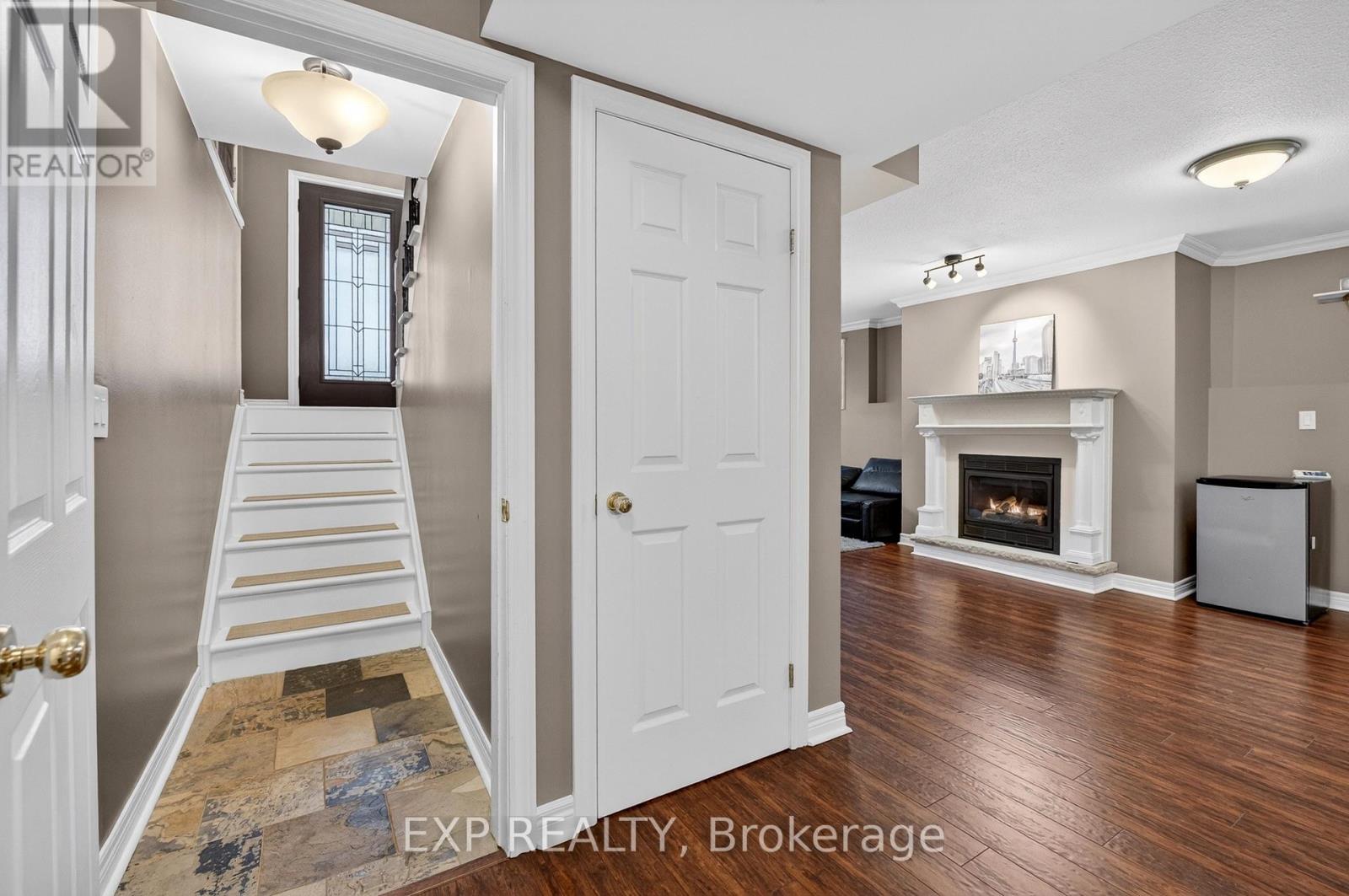 7789 ASCOT CIRCLE - 31