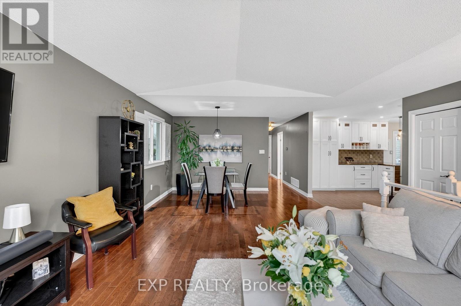 7789 ASCOT CIRCLE - 7