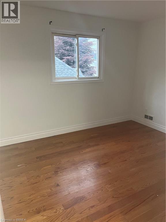 5 CAMERON Avenue S Unit# UPPER, Hamilton, Ontario, L8K2W7 — Photo 6