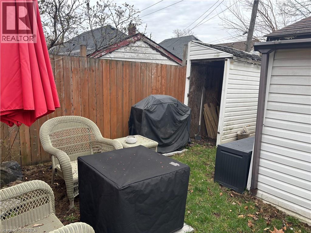 5 CAMERON Avenue S Unit# UPPER, Hamilton, Ontario, L8K2W7 — Photo 4