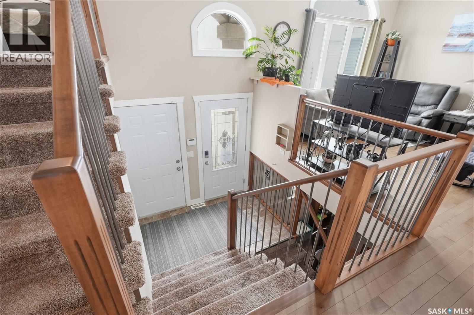 335 McCallum LANE - Image 2