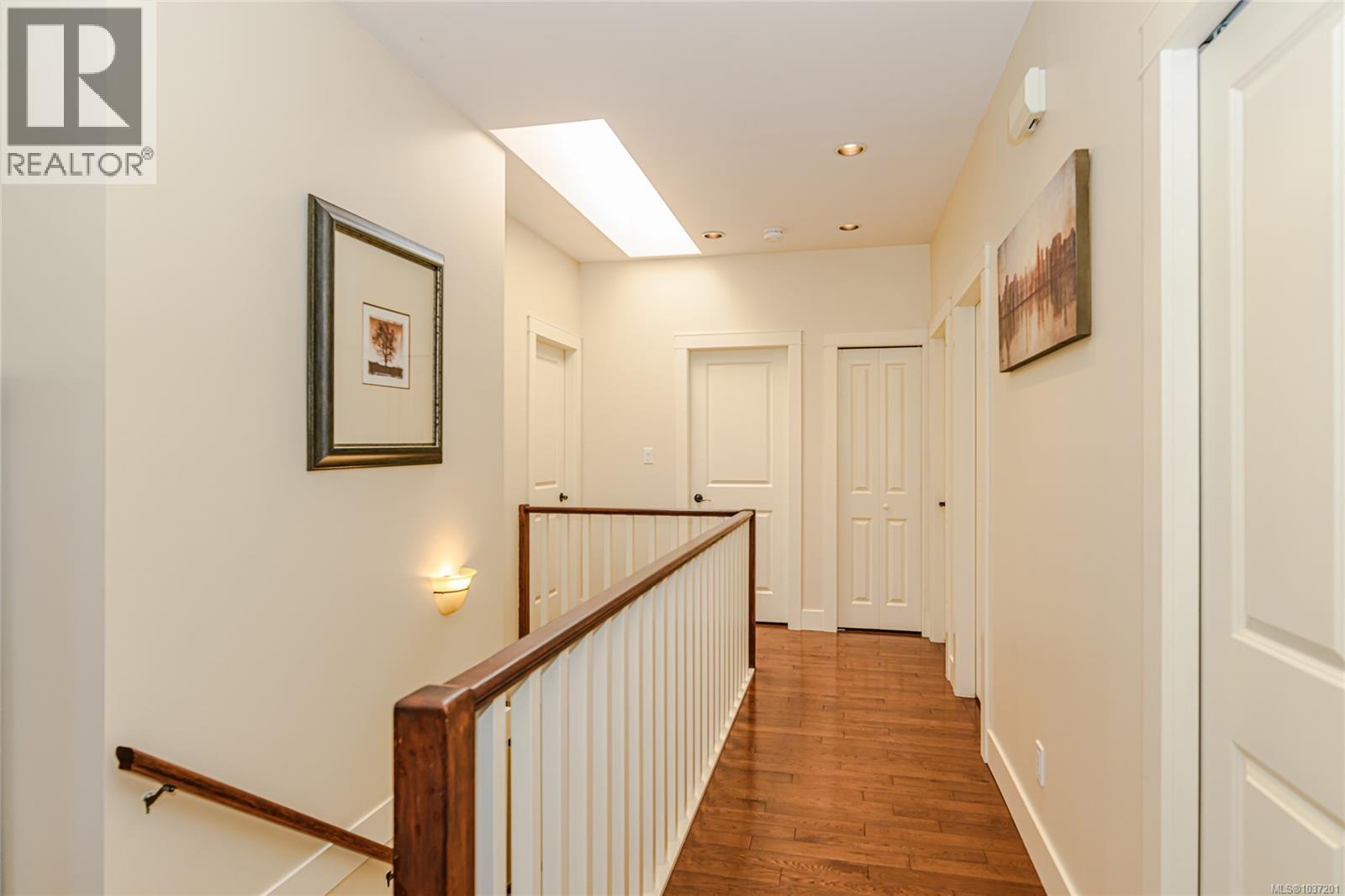 983 Arngask Ave, Langford