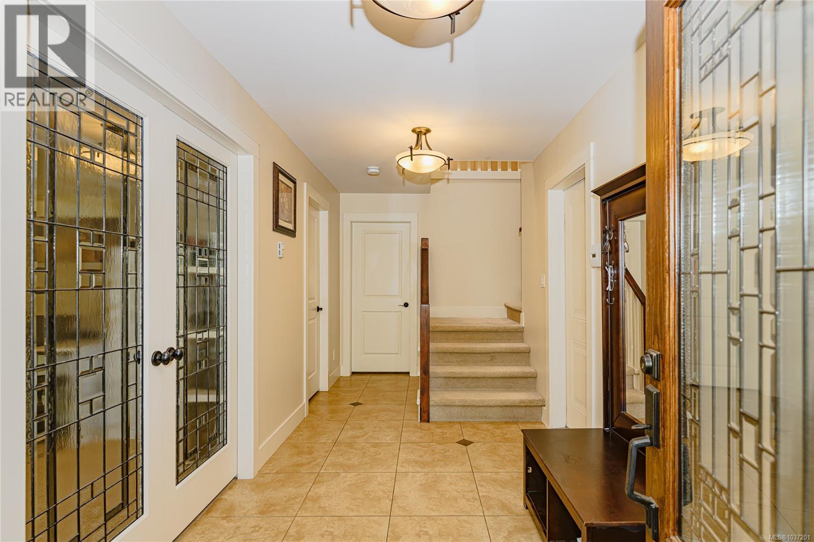 983 Arngask Ave, Langford