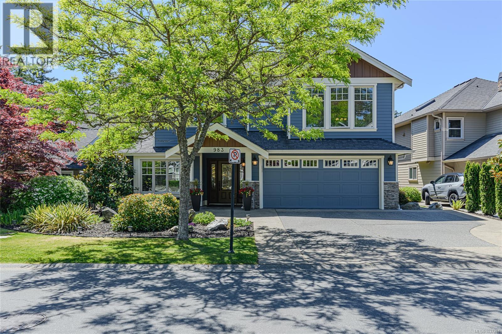 983 Arngask Ave - 39