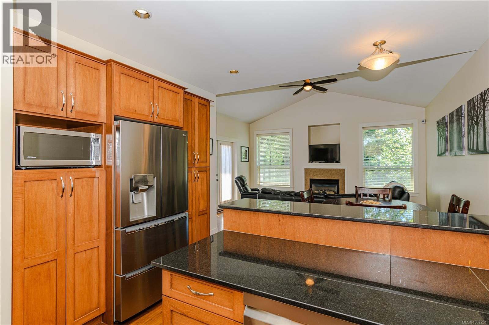 983 Arngask Ave, Langford