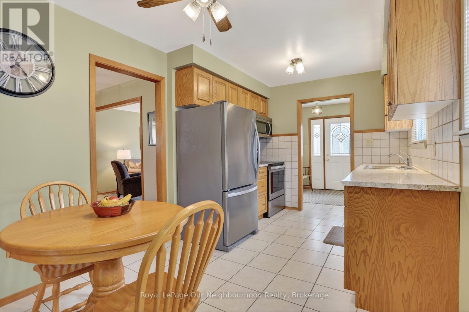 34 BRANT COURT - 14