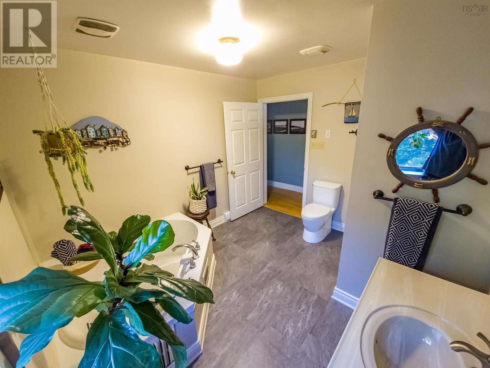 24 SANDY RANALDS LANE - 23