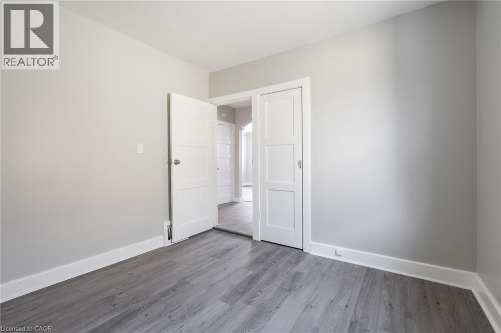 156 ADELINE Avenue, Hamilton, Ontario, L8H5T8 — Photo 2