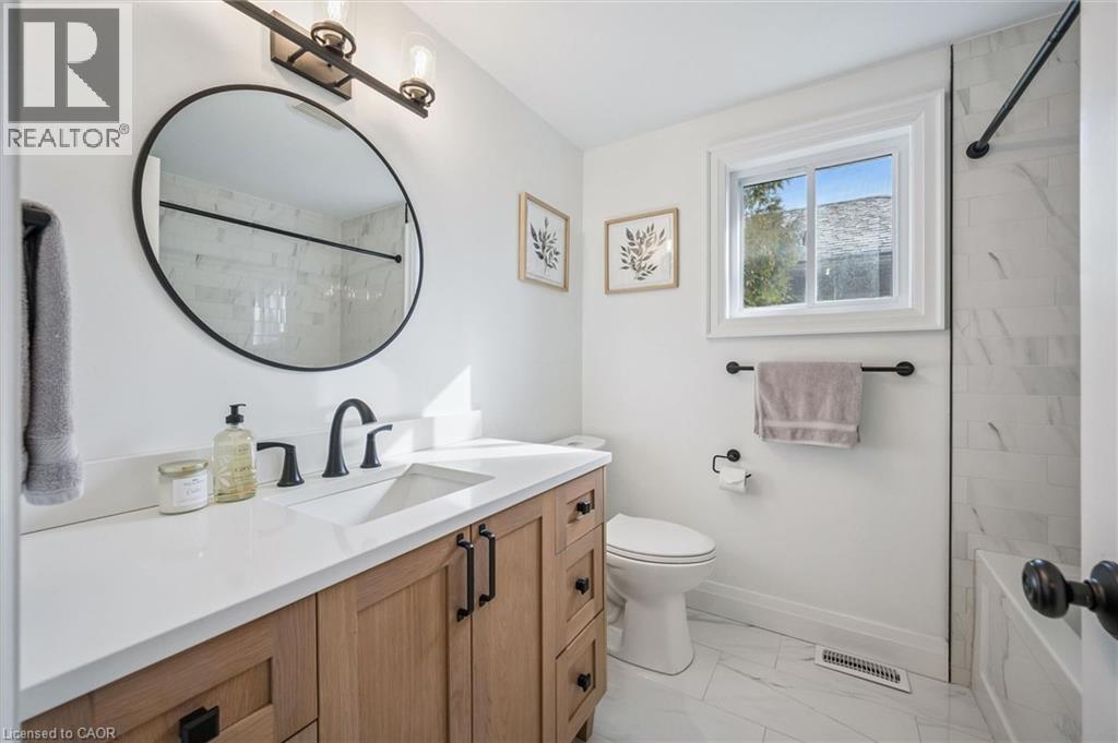 37 ENFIELD Drive, Cambridge, Ontario, N1P1A5 — Photo 36