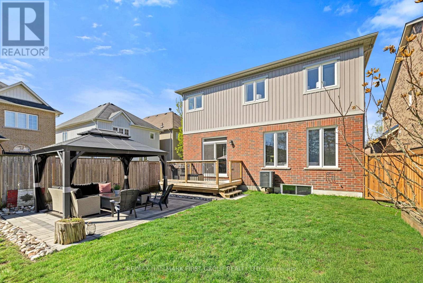 85 HARRY GAY DRIVE - 44