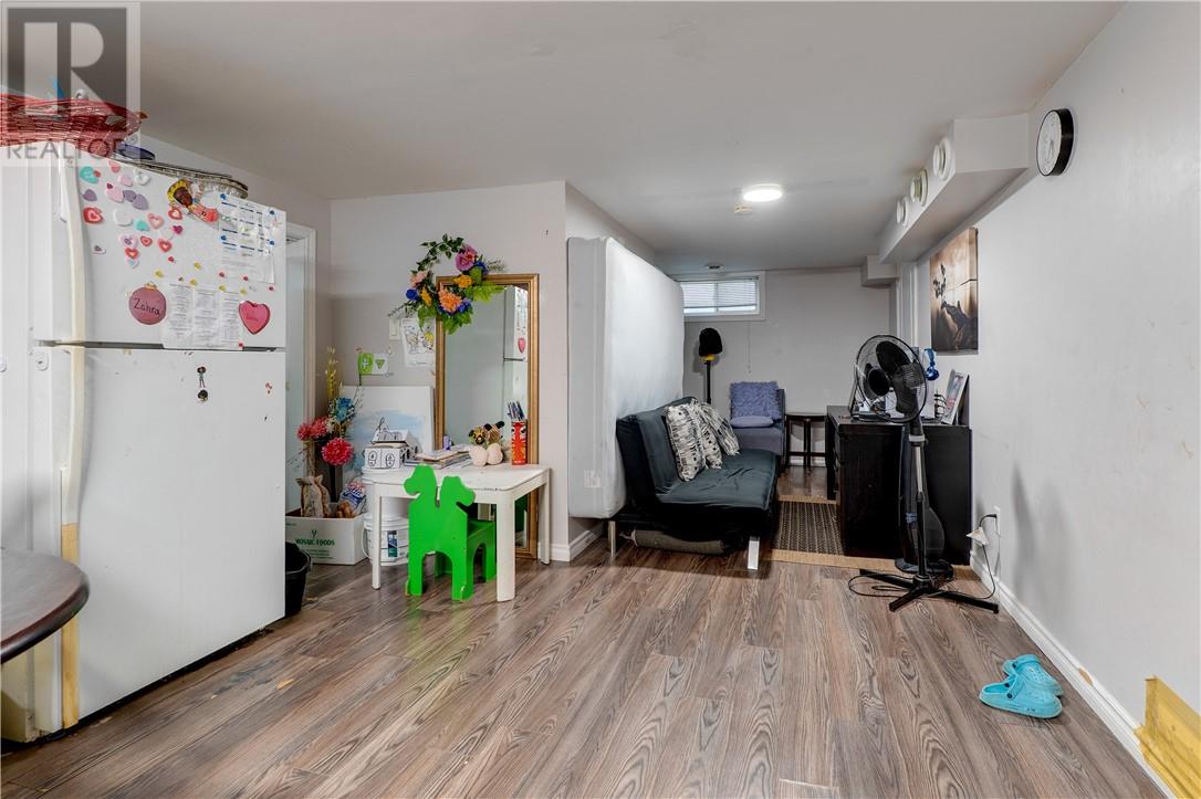 38 Morrison Avenue - 39