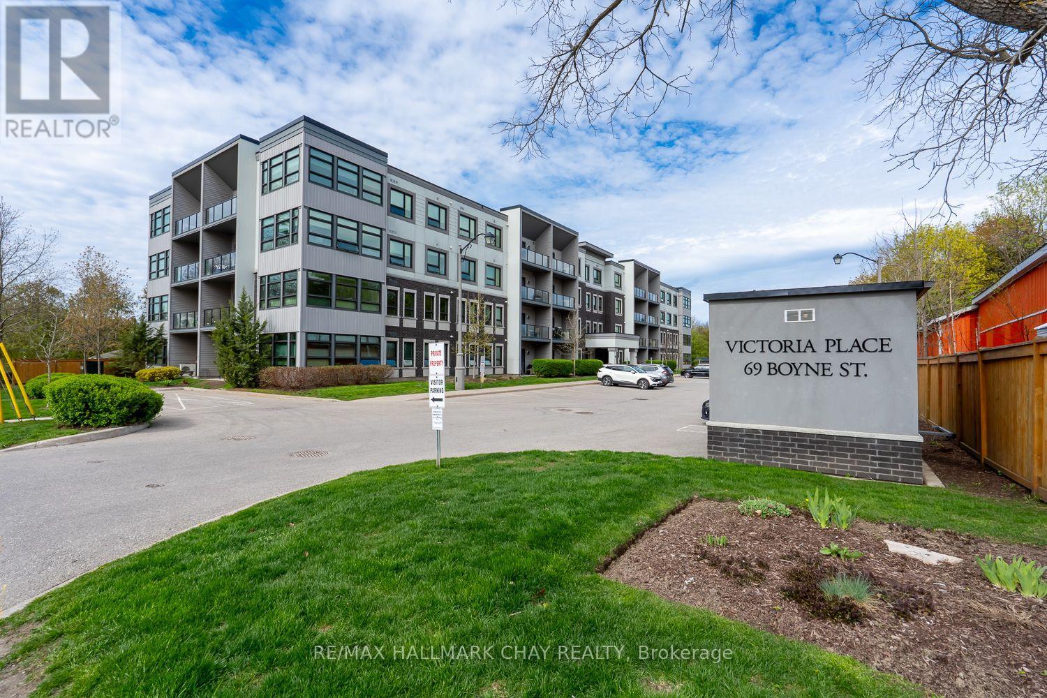 #103 69 BOYNE STREET - 1