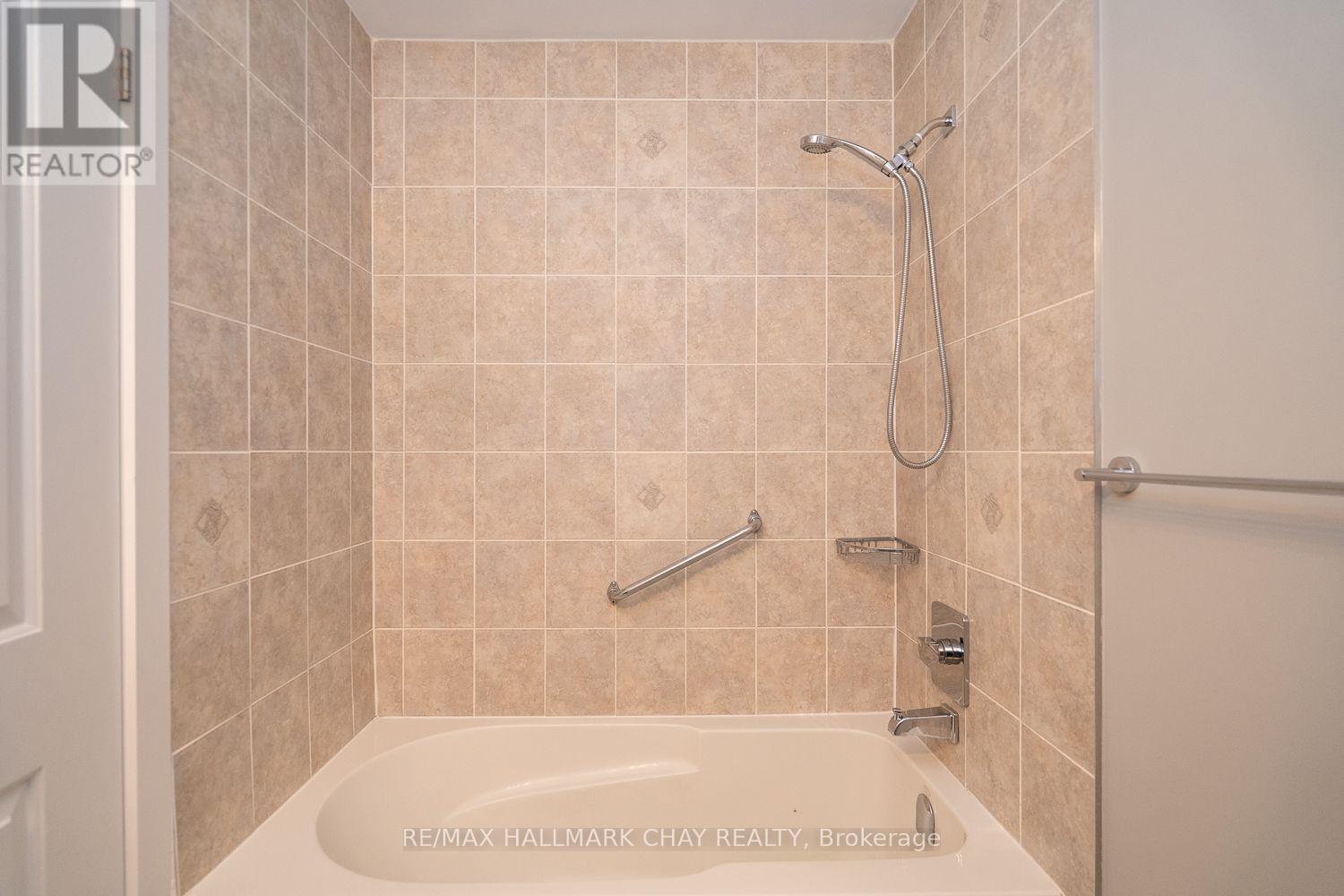 #103 69 BOYNE STREET - 15