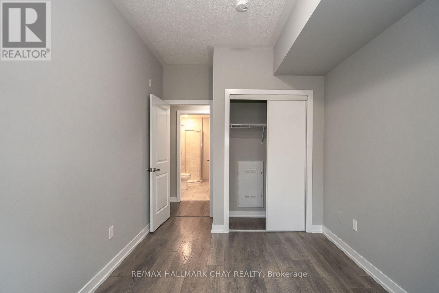 #103 69 BOYNE STREET - 18