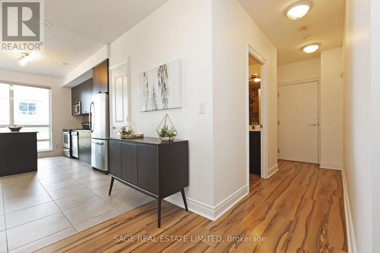 #409 16 BROOKERS LANE - 12