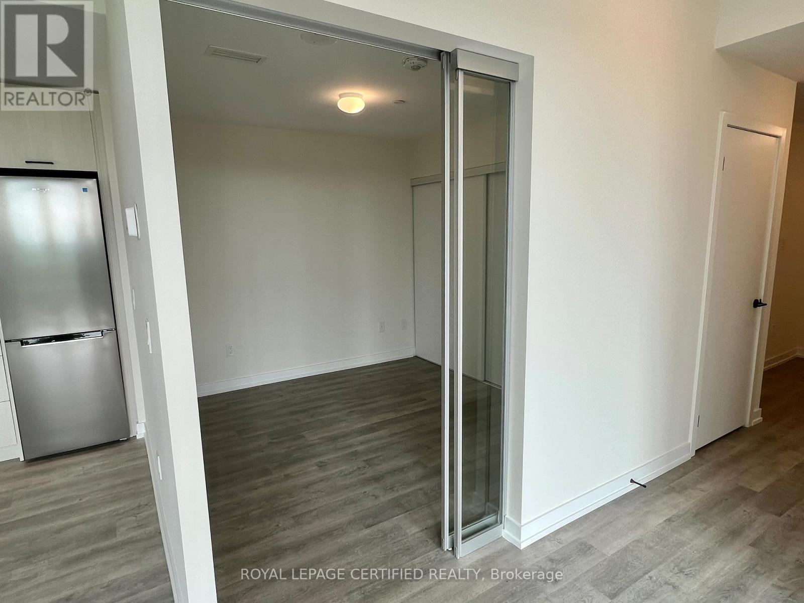 #703 2300 ST. CLAIR AVENUE W - 13
