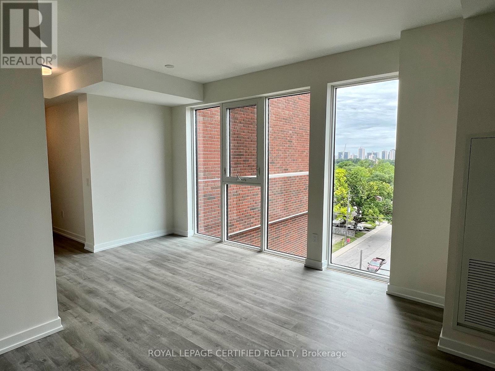 #703 2300 ST. CLAIR AVENUE W - 4