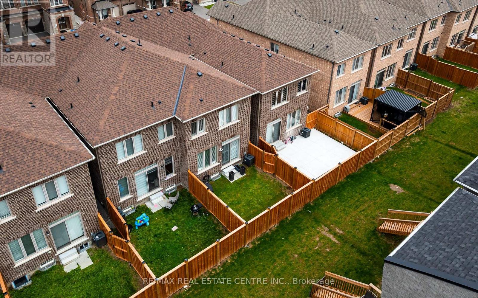 106 ADVENTURA ROAD - 40