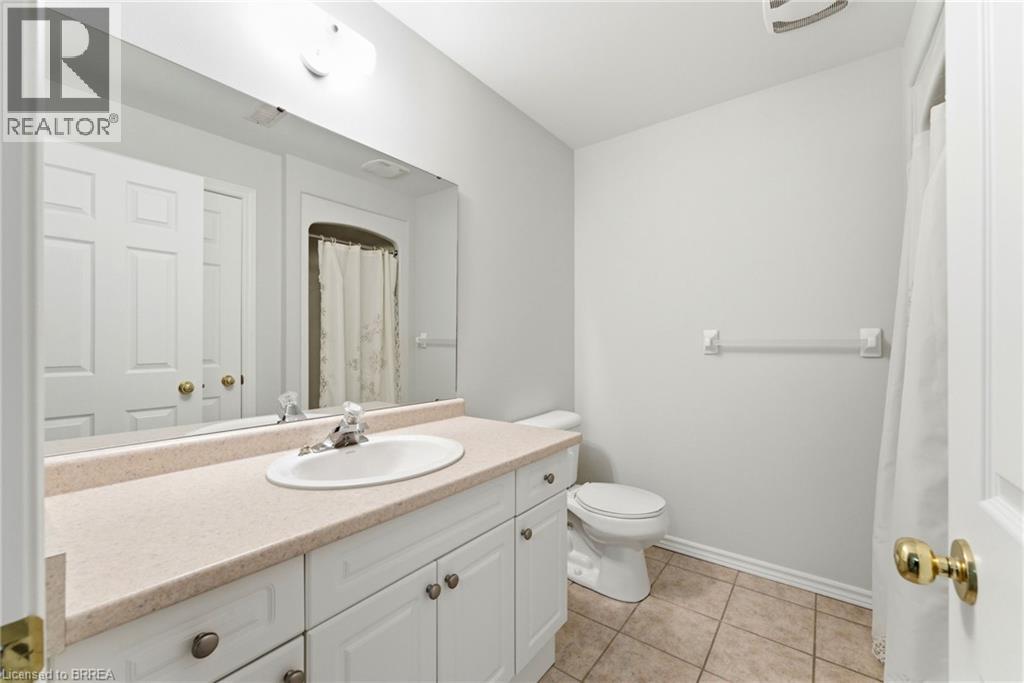 #11 73 MORTON Avenue - 18