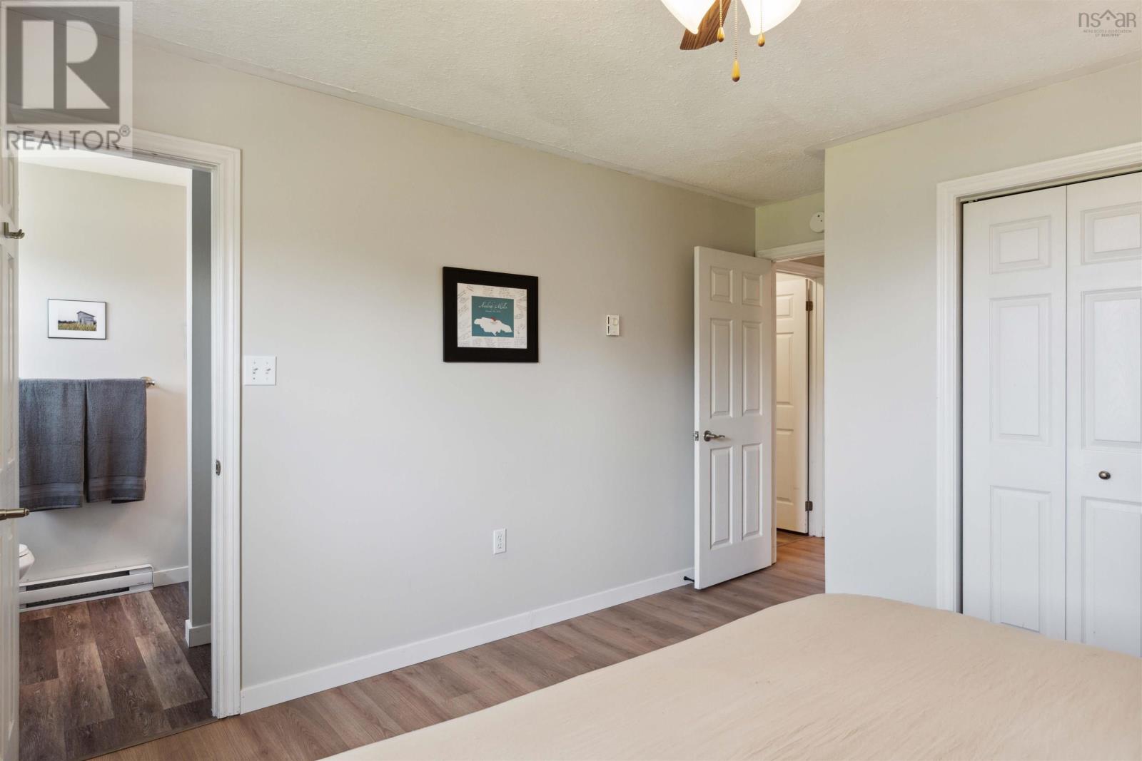 2345 Harmony Road - 15