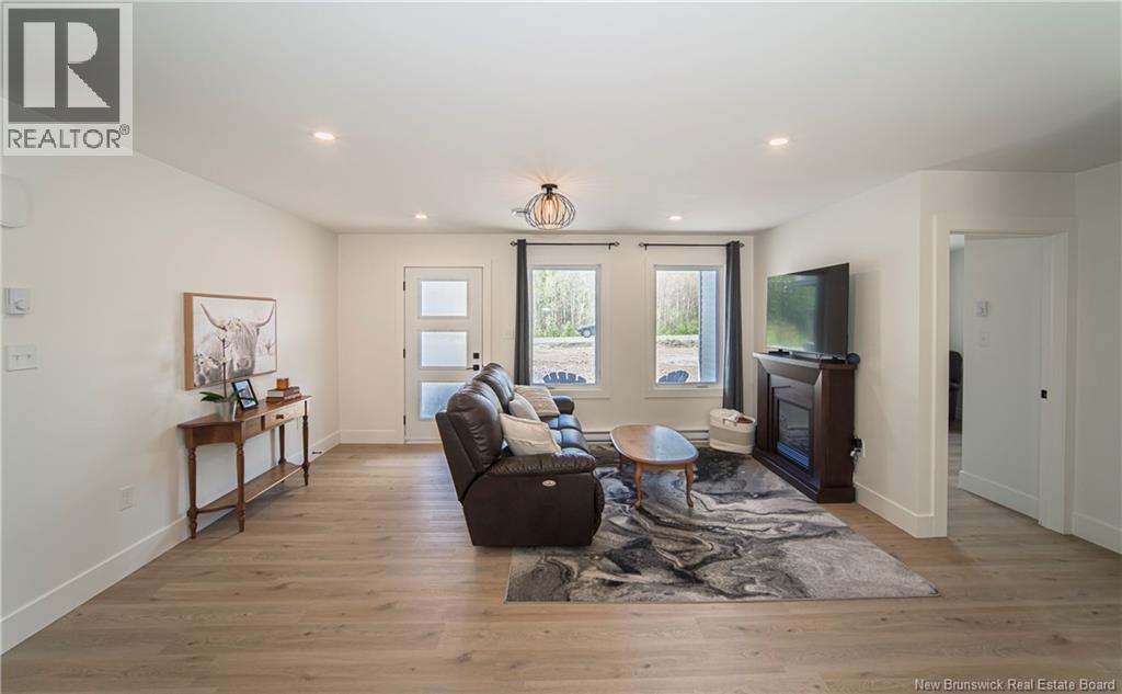 8 Bonnieway Drive - Image 11