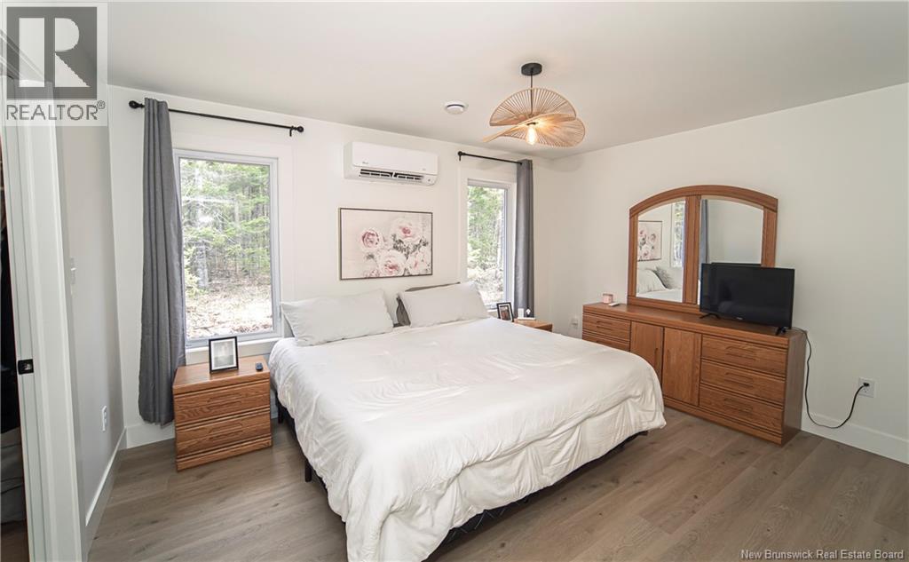 8 Bonnieway Drive - Image 14