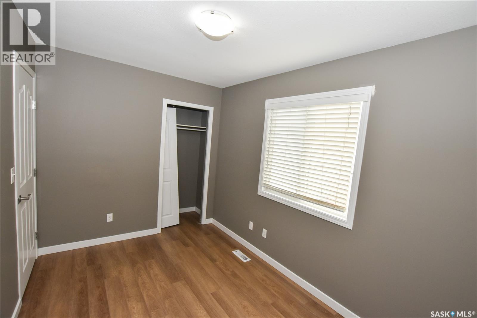 106 Geary CRESCENT - 21