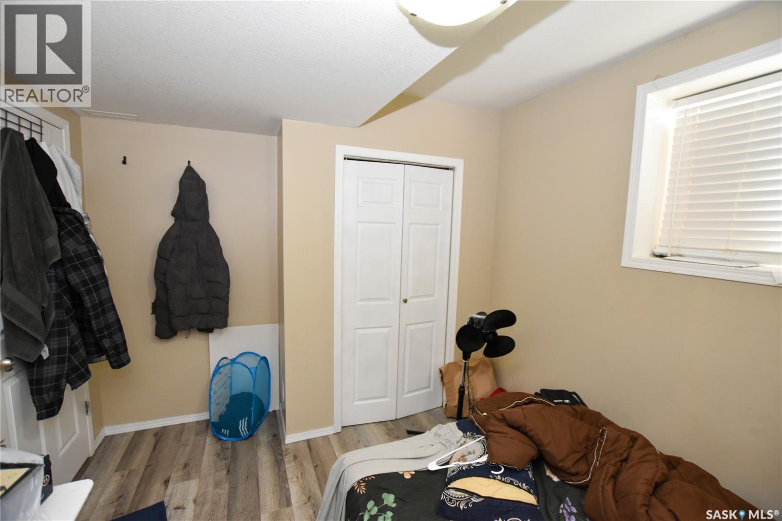 106 Geary CRESCENT - 33